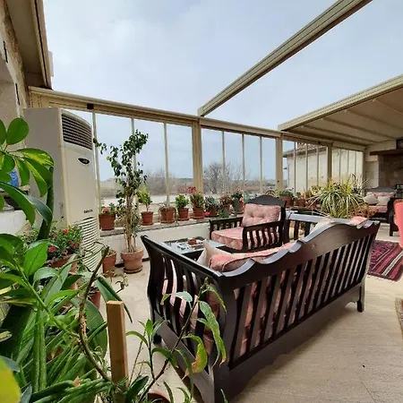 Guest house Hikmet's House 3*
