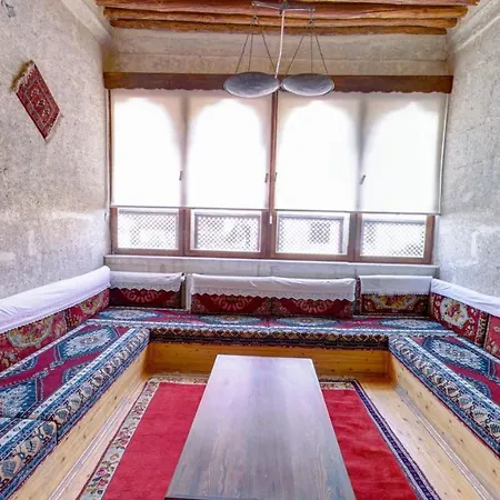 Hikmet's House 4*